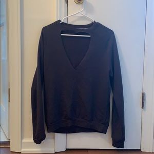Gary sweatshirt with V neck